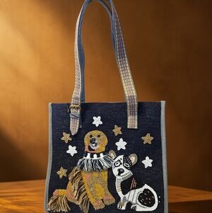 Embroidered Animal Design Tote Bag - Blue